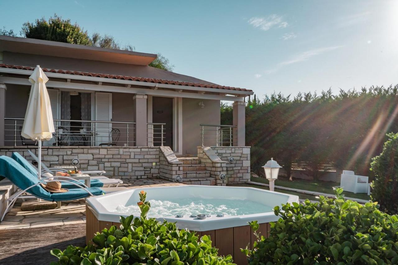 Neptune Sea House - Beachfront Agios Spyridon  Exterior foto